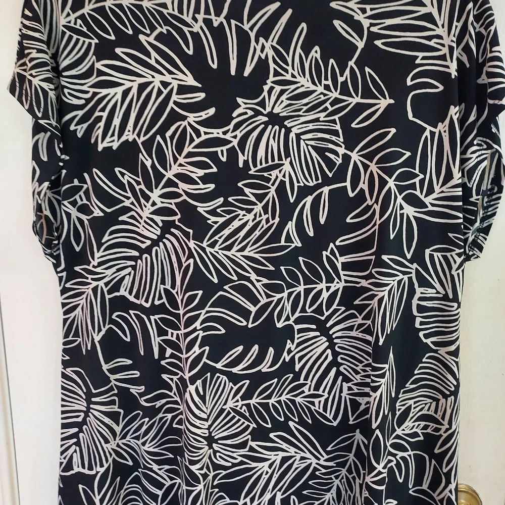 Lane Bryant Sleeveless Round Neck Pleated Waist Size 18/20 - Picture 6 of 6